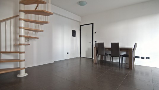 Vendita attico con terrazzi, Bovisa Vendita attico con terrazzi, Bovisa