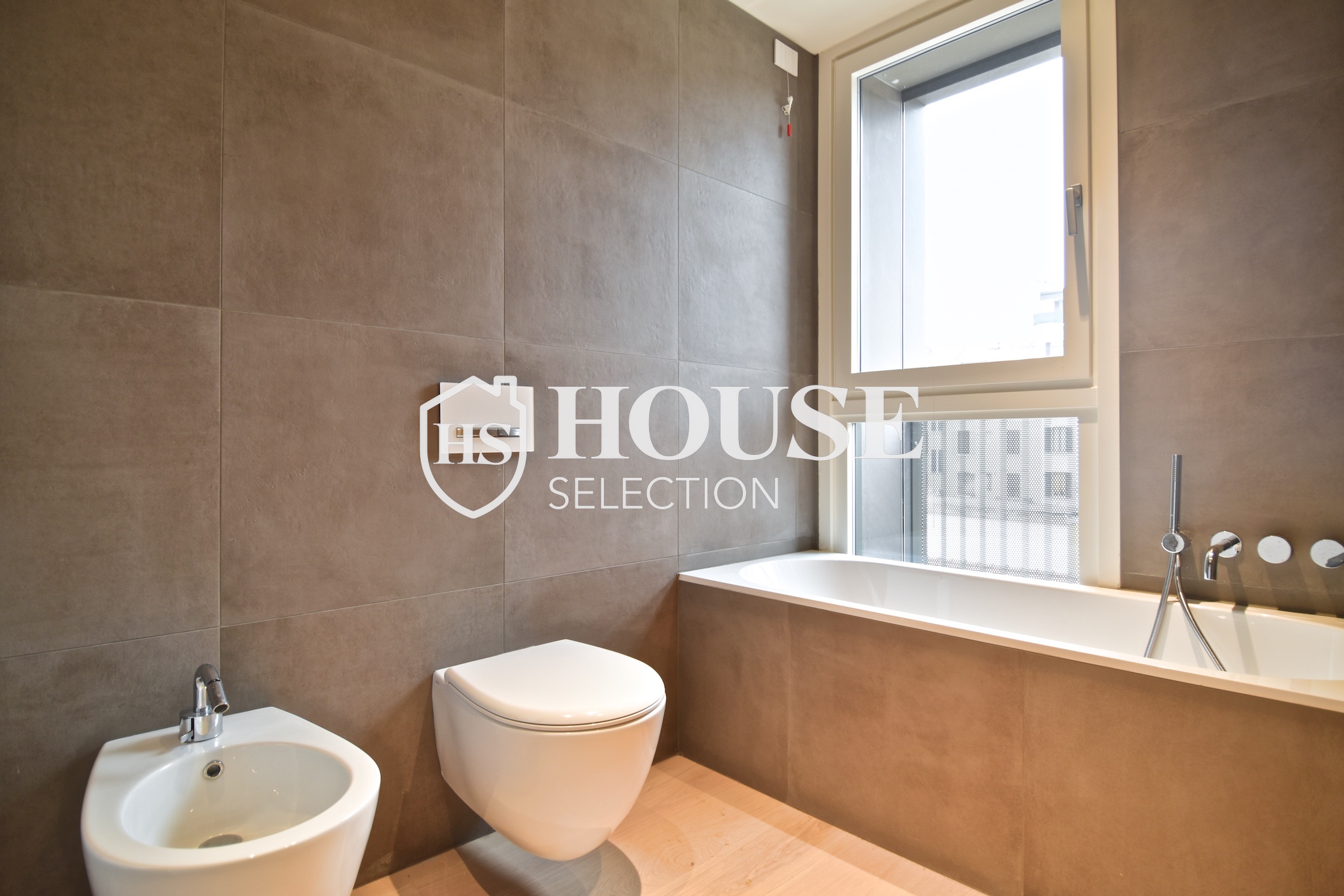 Affitto trilocale con terrazzo corso Sempione, piano alto, nuova costruzione, centro Milano 1