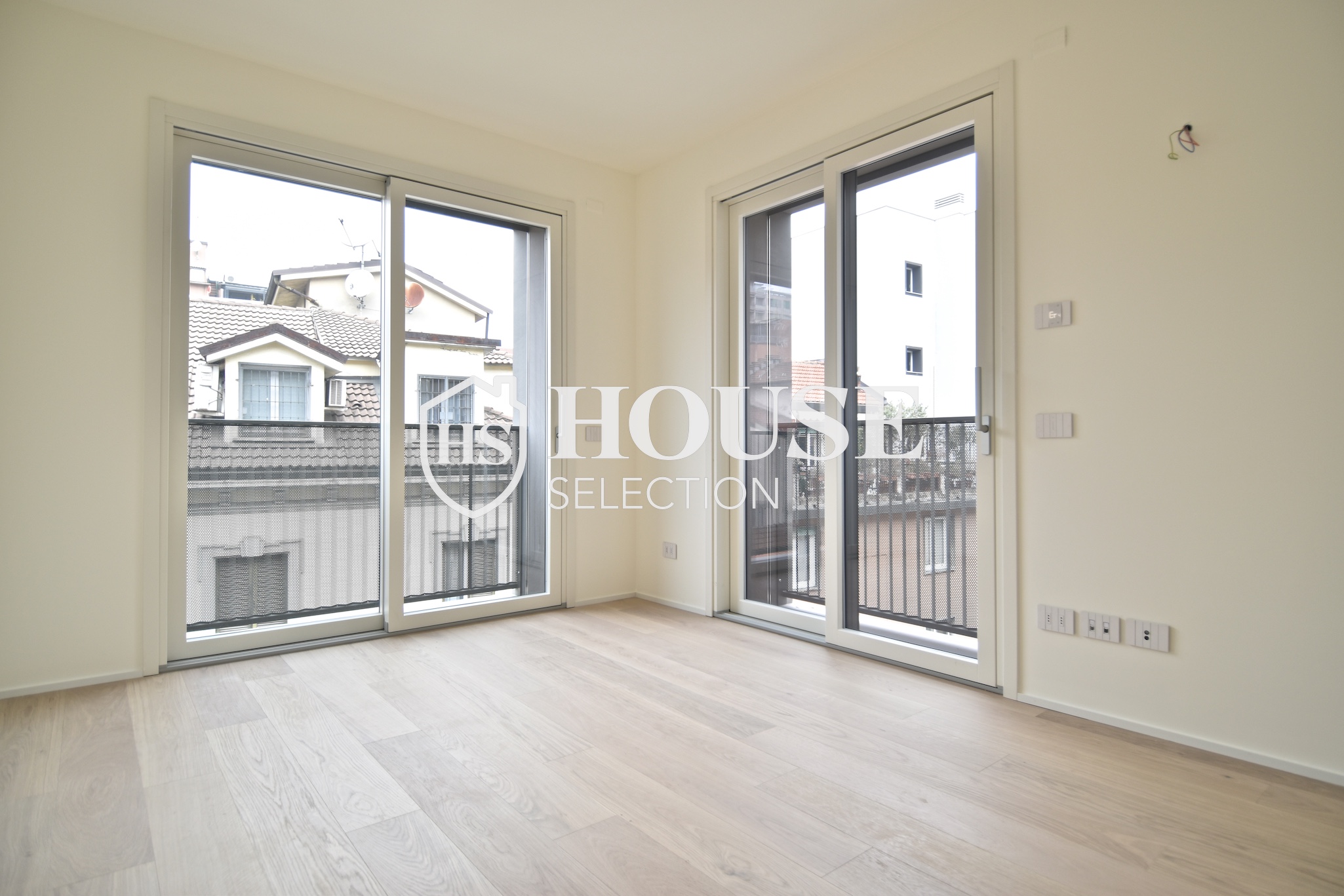 Affitto trilocale con terrazzo corso Sempione, piano alto, nuova costruzione, centro Milano 3