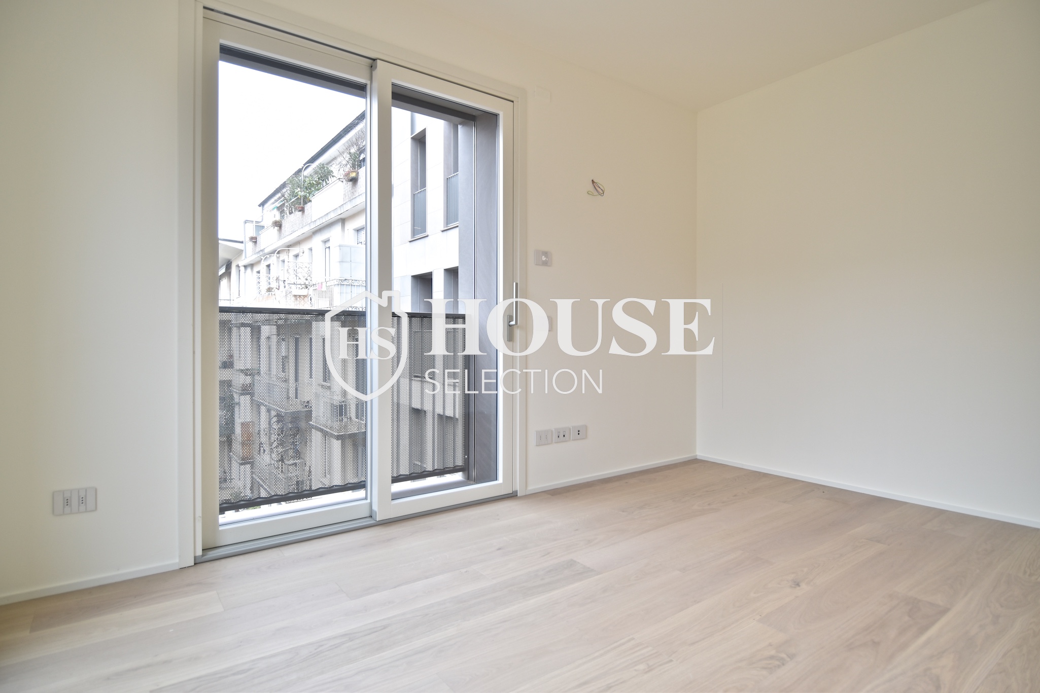 Affitto trilocale con terrazzo corso Sempione, piano alto, nuova costruzione, centro Milano 6