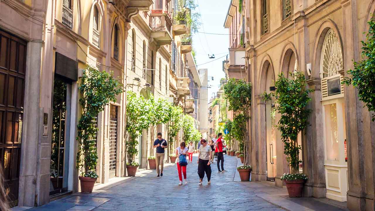 Brera_district_shutterstock_1041373099