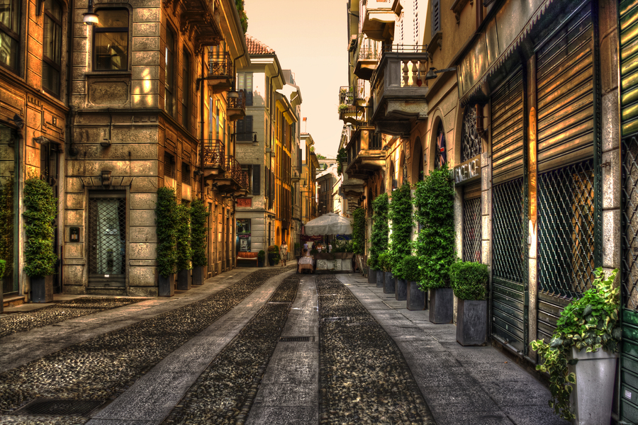 Quartiere Brera Trilocale mansardato con box auto e cantina