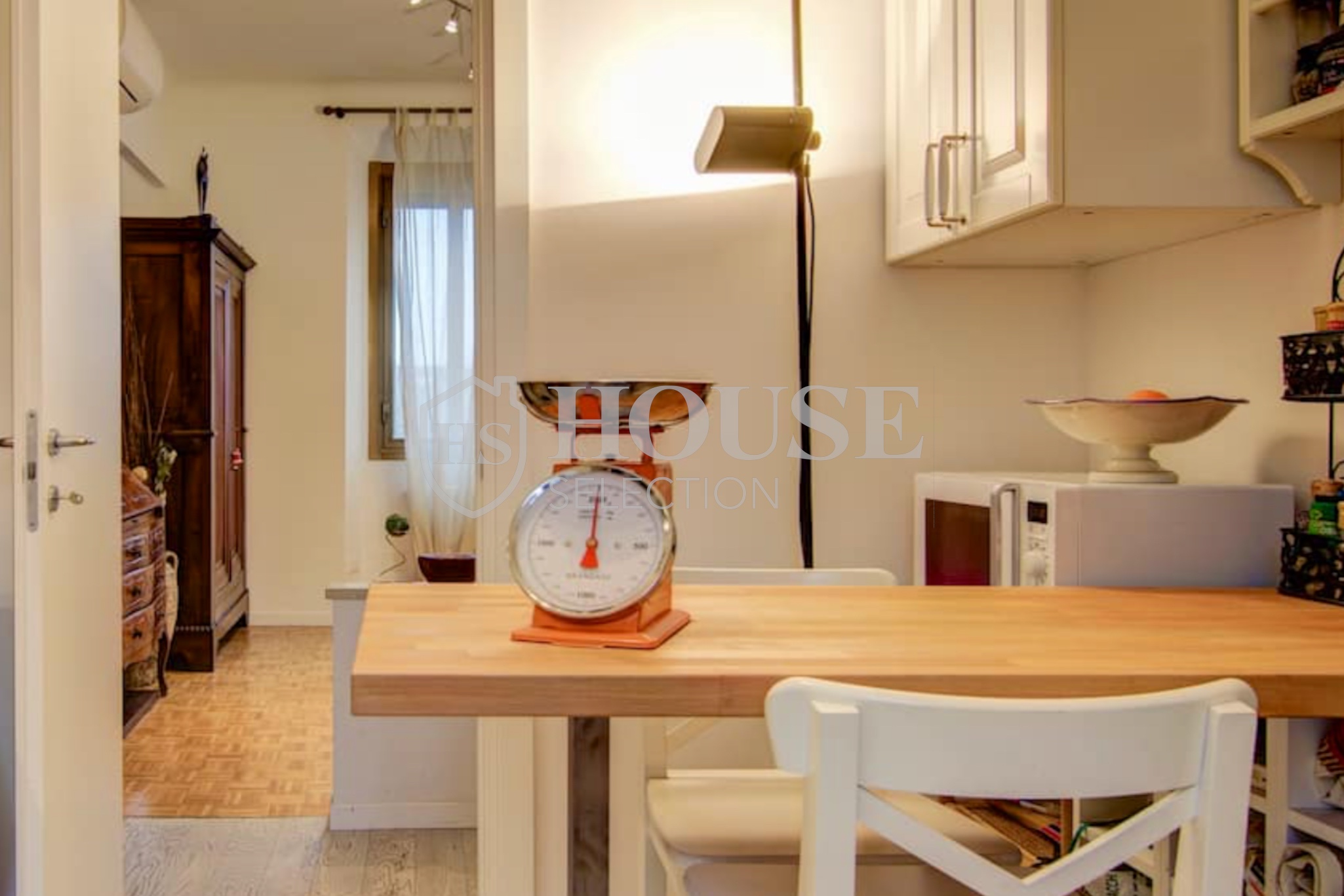 Vendita trilocale piazza Firenze, Fiera, ultimo piano, luminoso, arredato, investimento, Milano 10