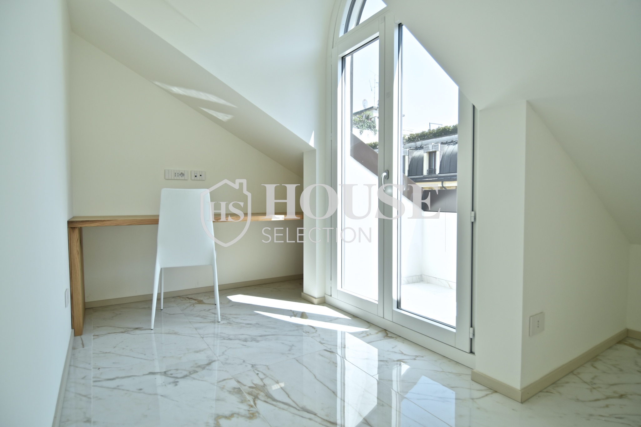 Affitto attico con terrazzo, Boccaccio via, quadrilocale, nuova realizzazione, arredato, box auto, Milano 24
