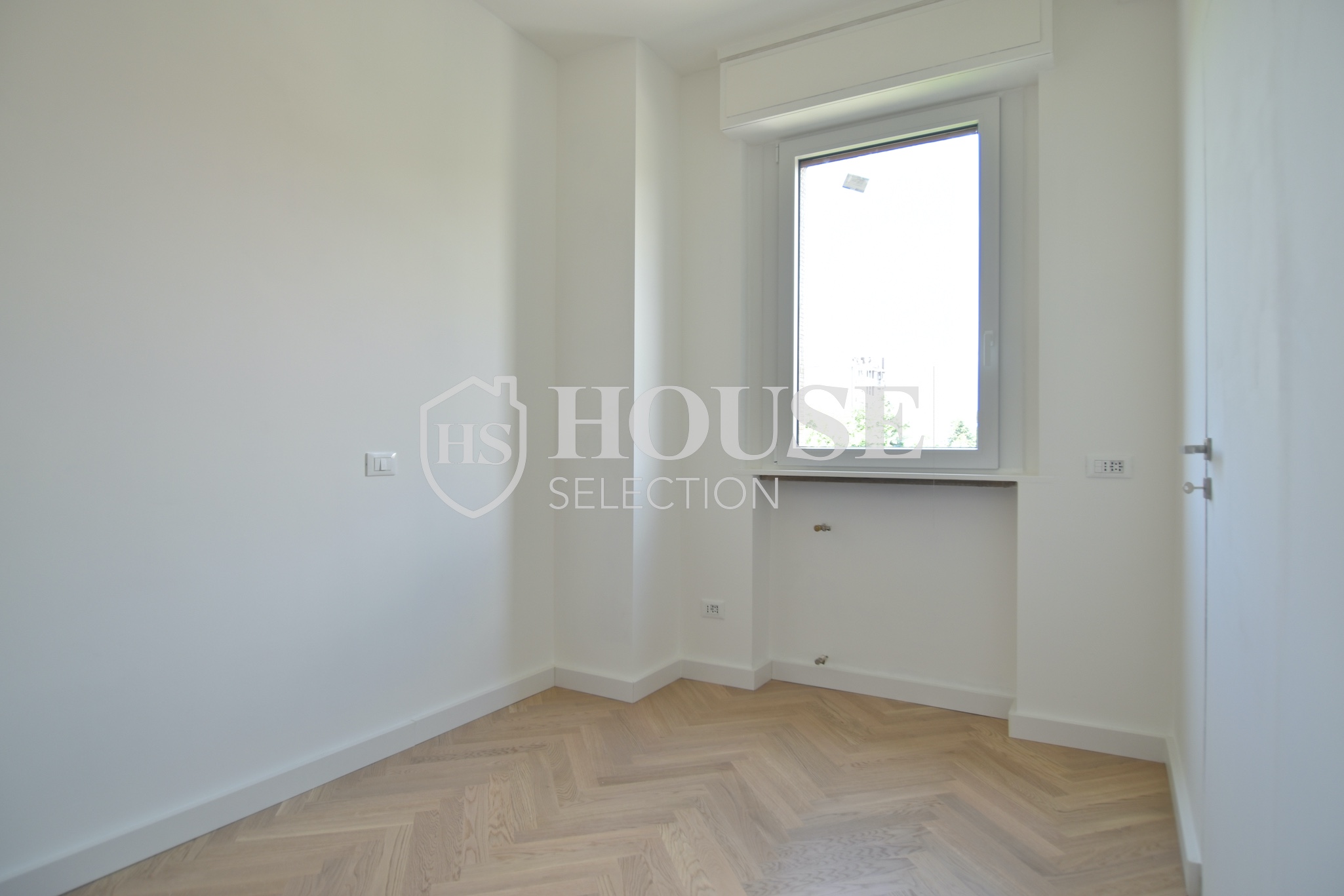 Vendita trilocale via Redaelli, nuova realizzazione, piano alto, giardino, Milano 1