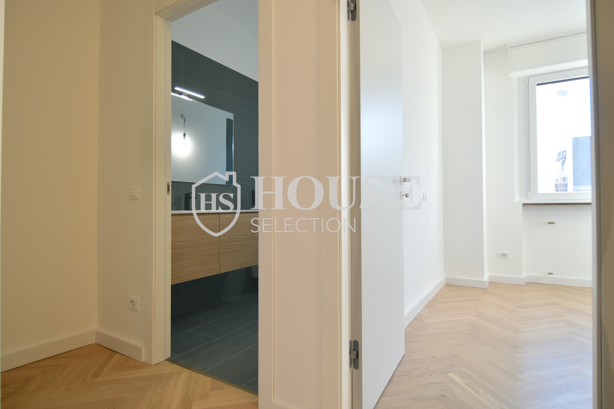 Vendita trilocale via Redaelli, nuova realizzazione, piano alto, giardino, Milano 18