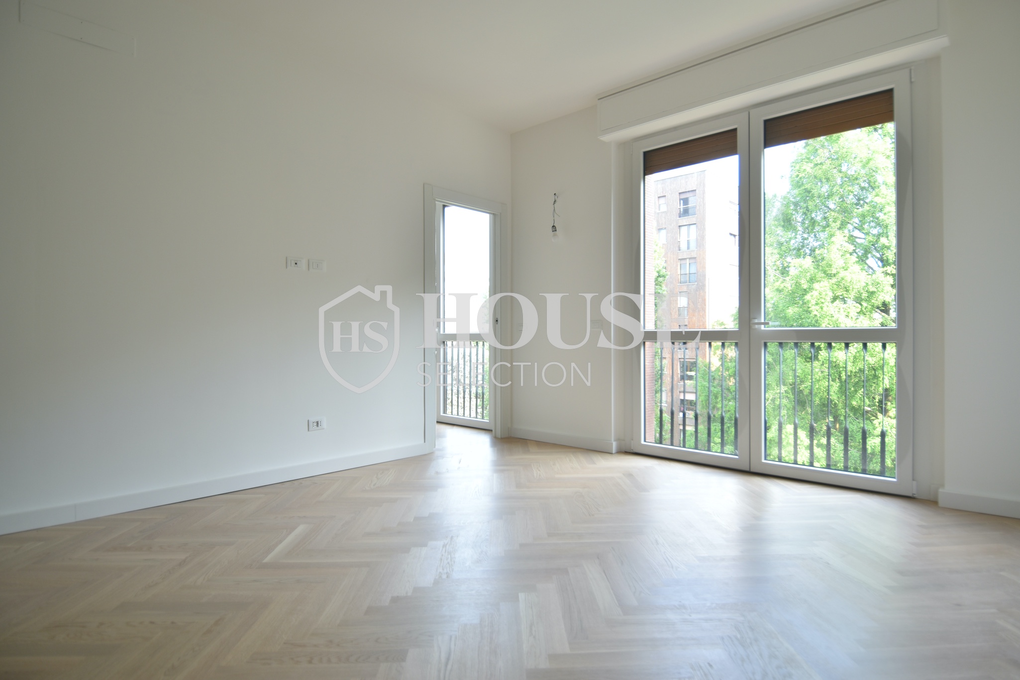 Vendita trilocale via Redaelli, nuova realizzazione, piano alto, giardino, Milano 8