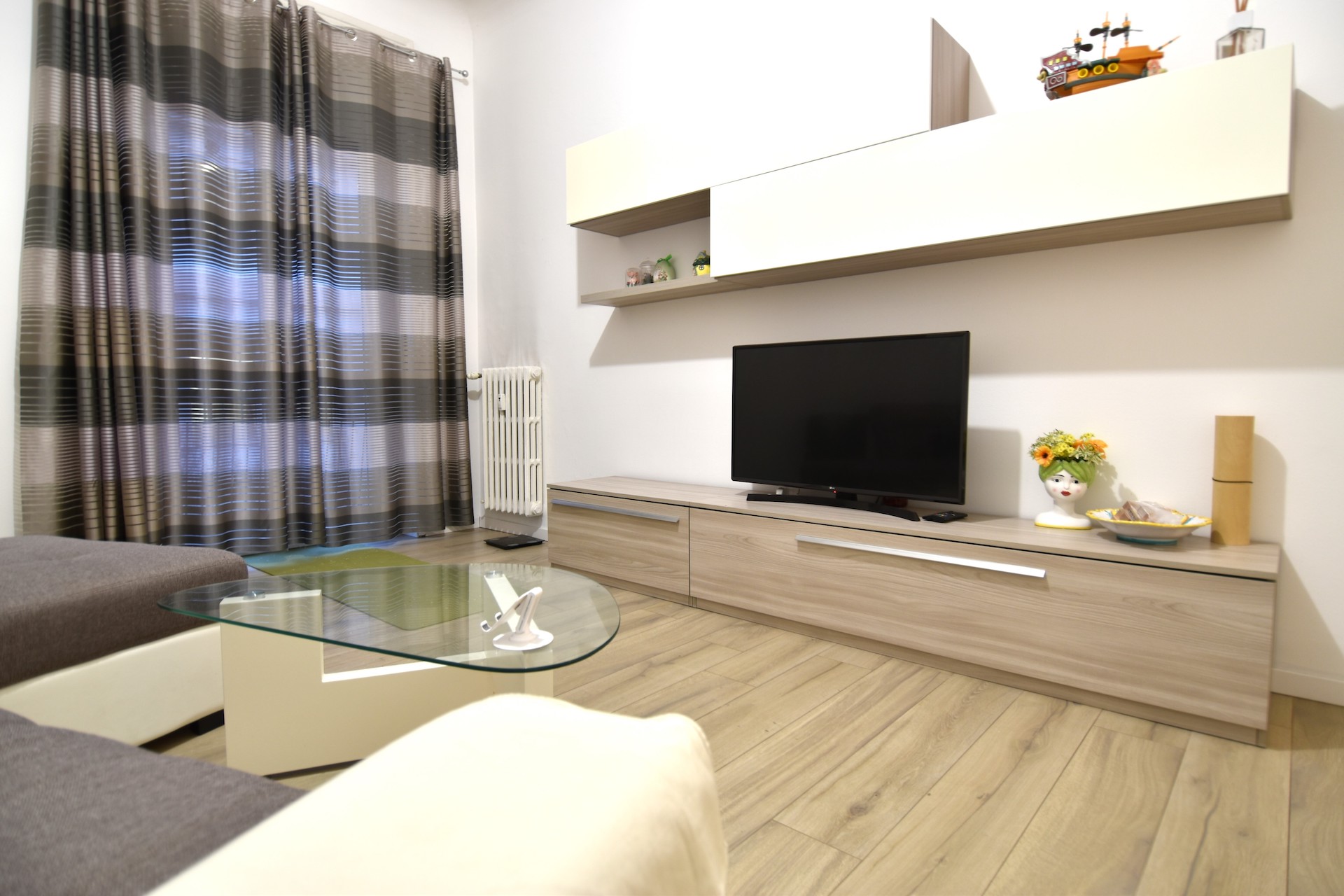 Locazione trilocale, Moscova