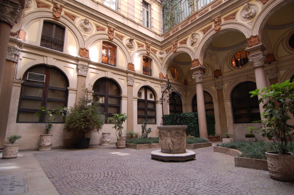 CORTILE3