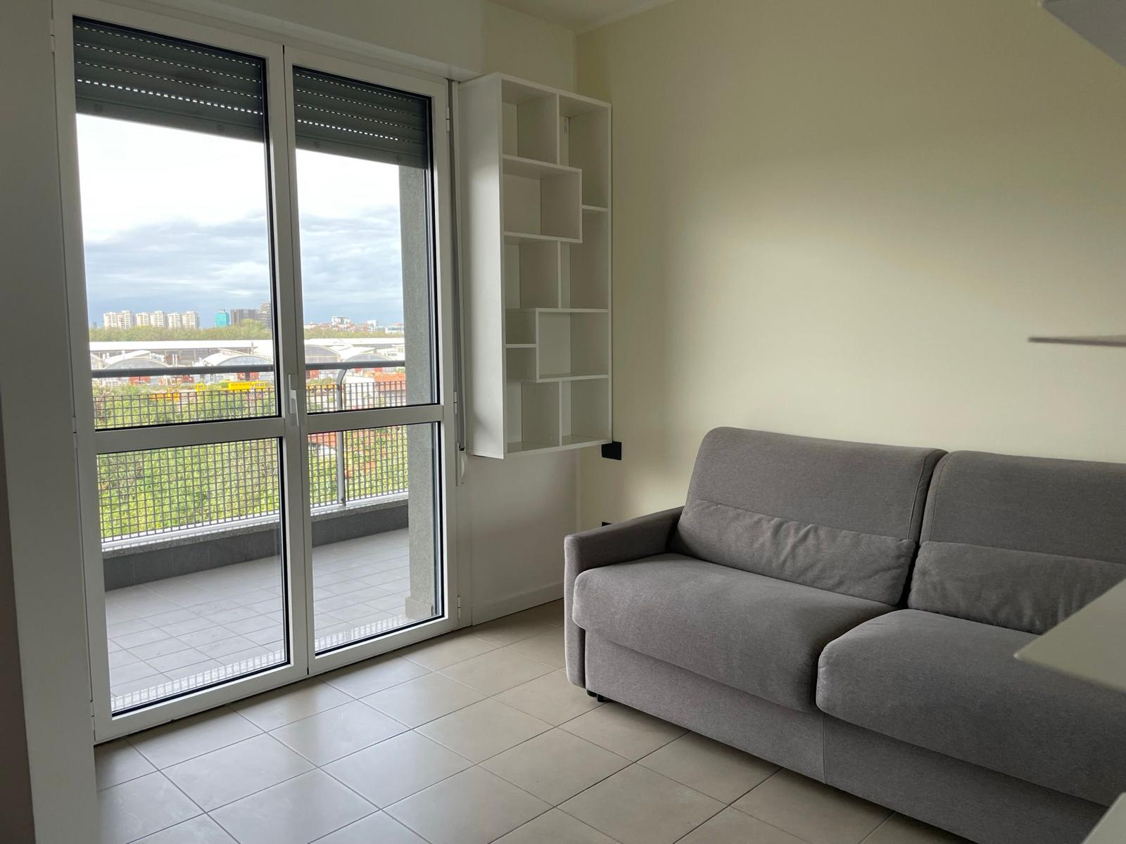 Bovisa – Affitto monolocale arredato con terrazzo