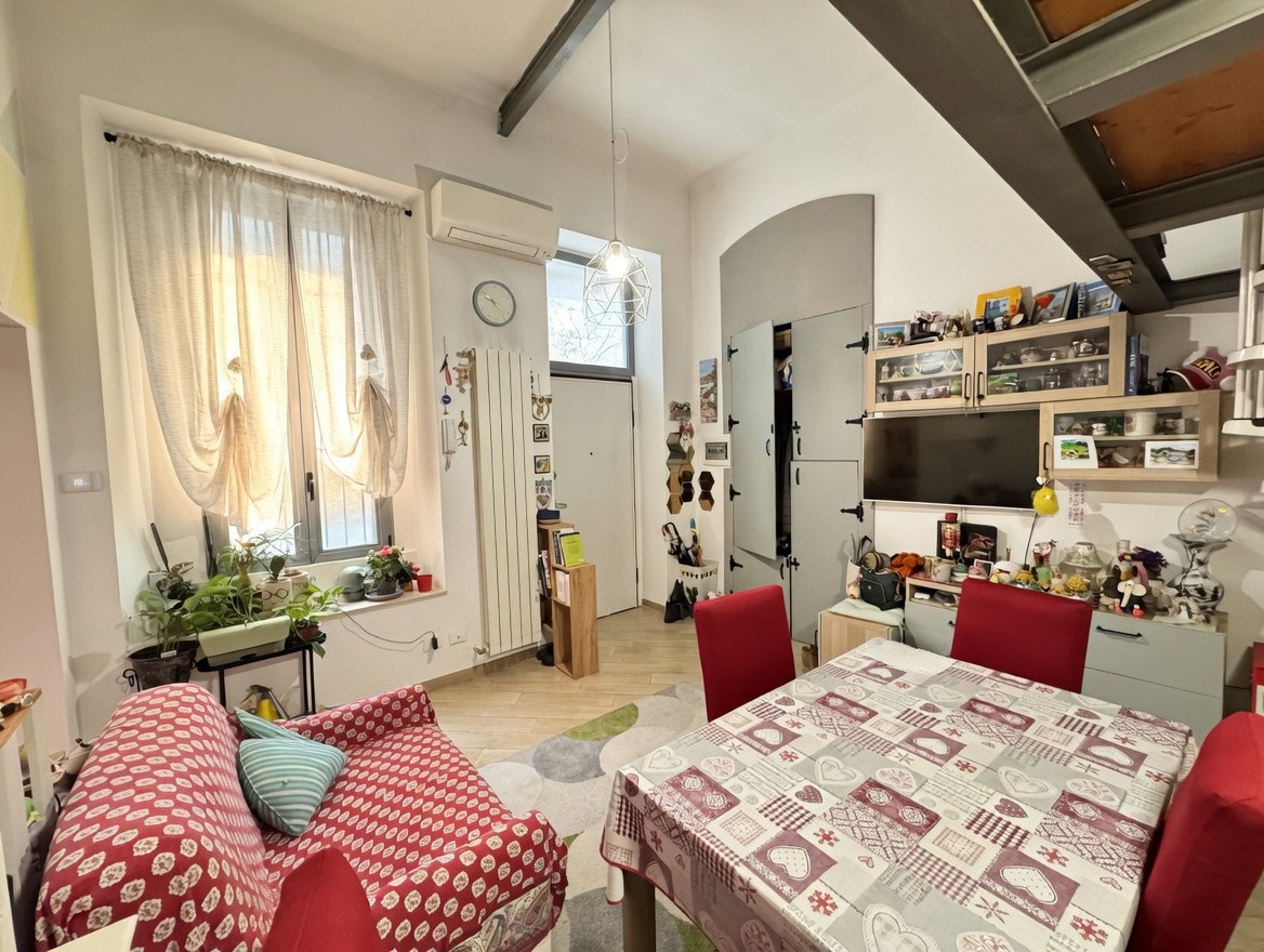 2f6b0c80-055e-4c0d-9af3-7db82be2282f