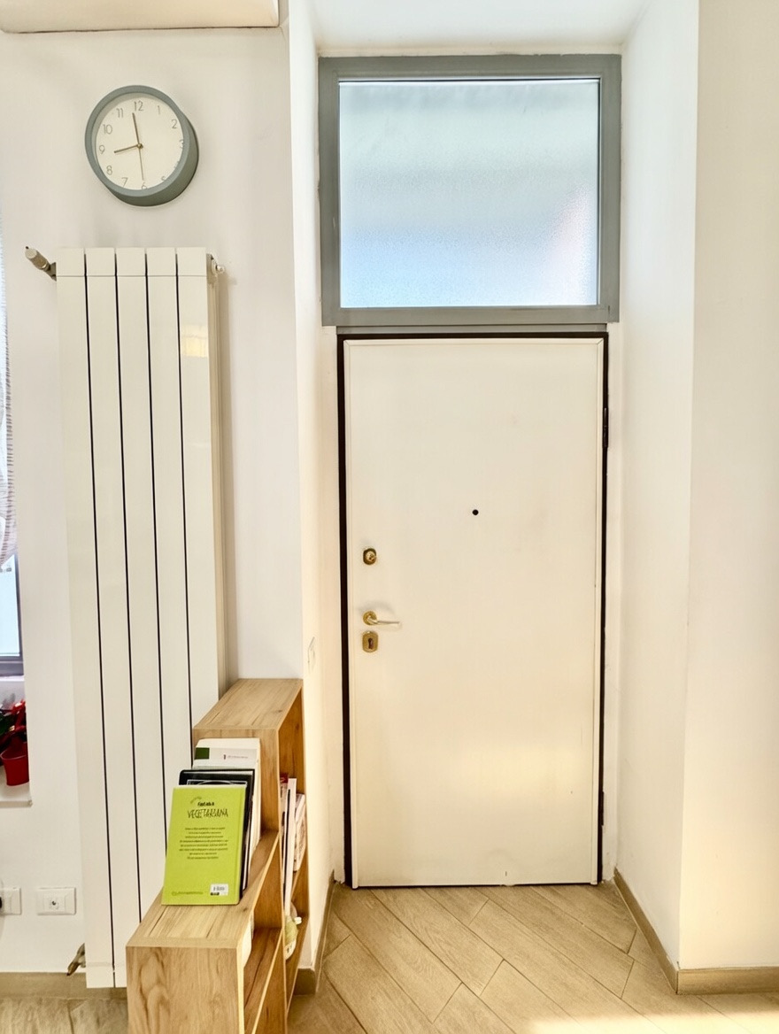 b76b761f-ed19-4031-b93c-c80b5b638a8d