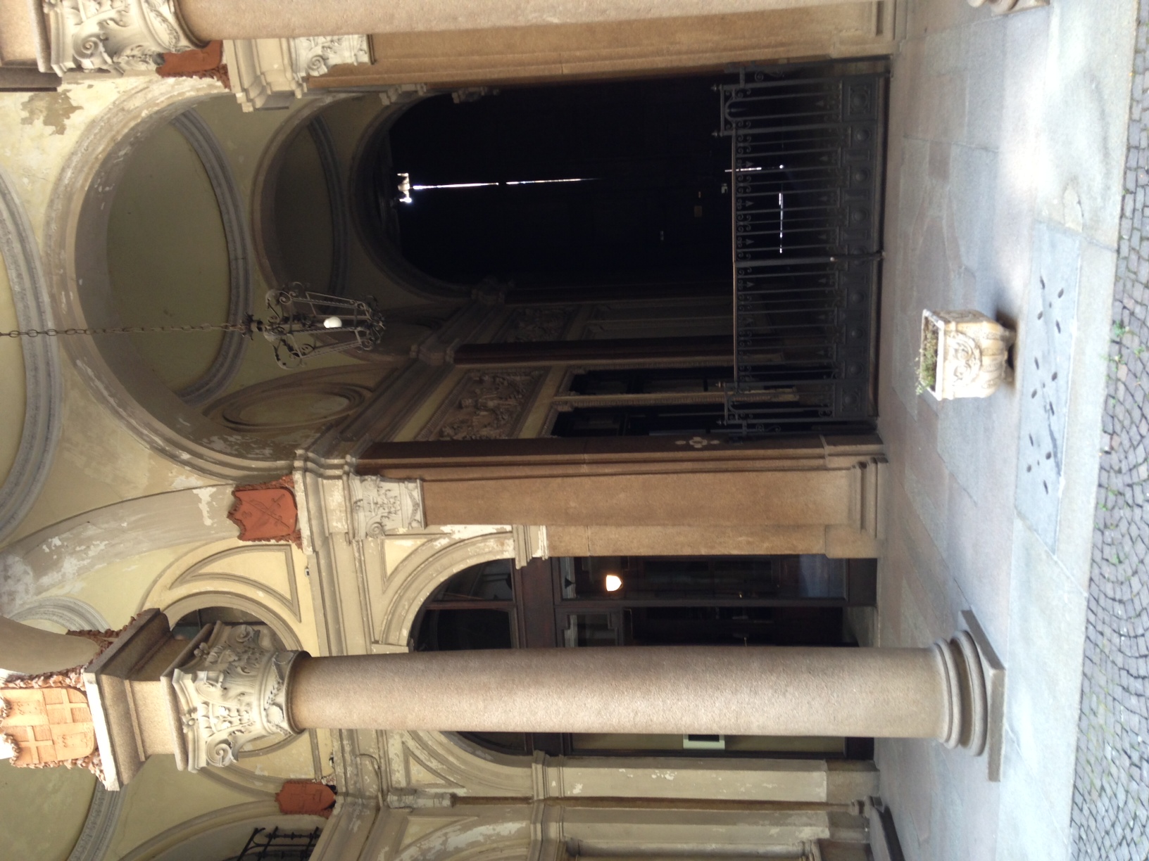 CORTILE2