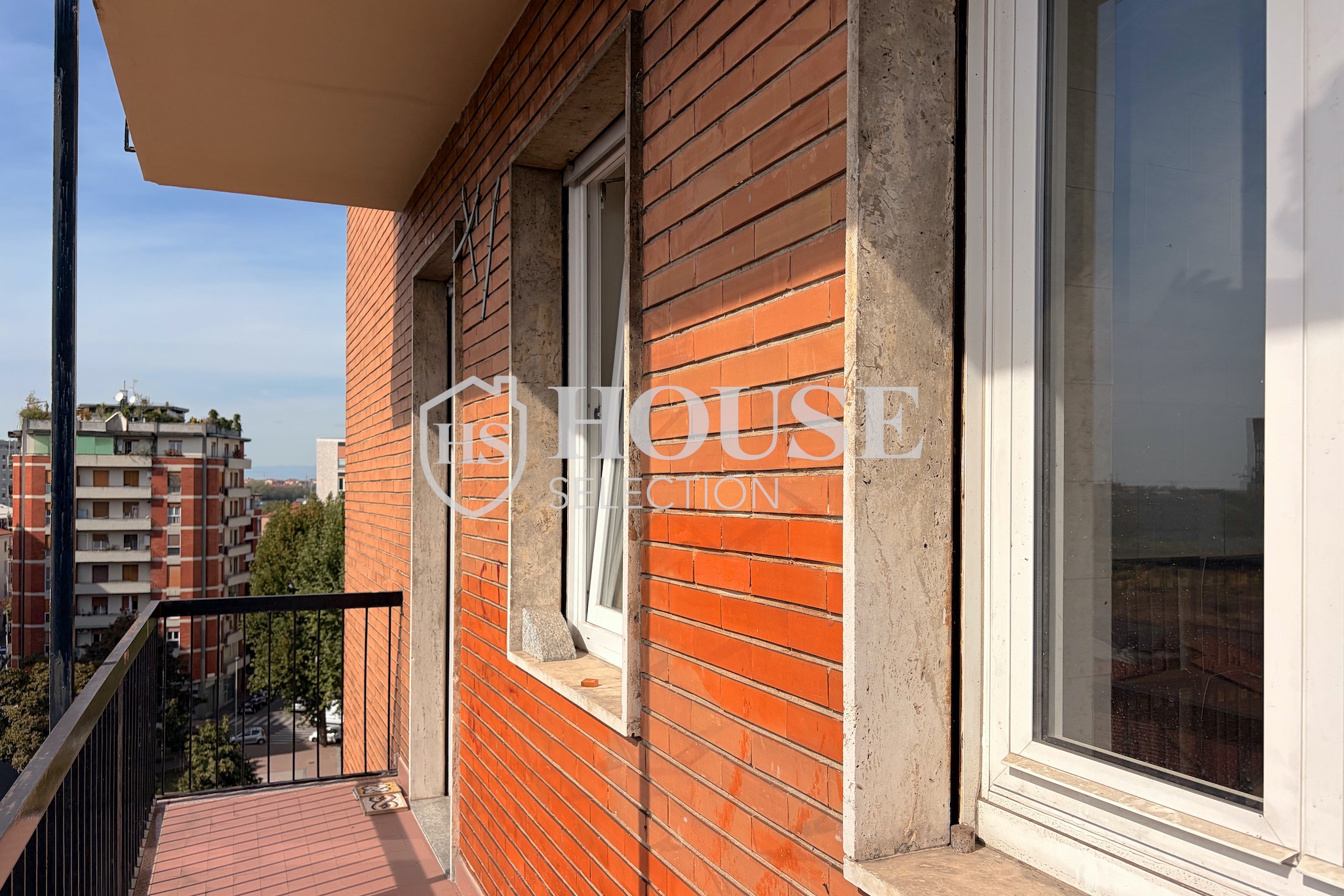 Vendita tre locali con balconate, piano alto, Bovisa, Milano 1
